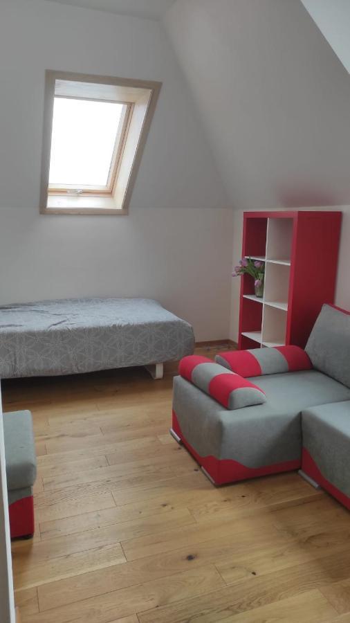 Helena Appartement Liszki Buitenkant foto